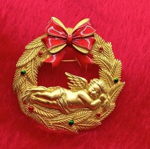 Vintage JJ Gold Angel Wreath Brooch with Red Bow Christmas